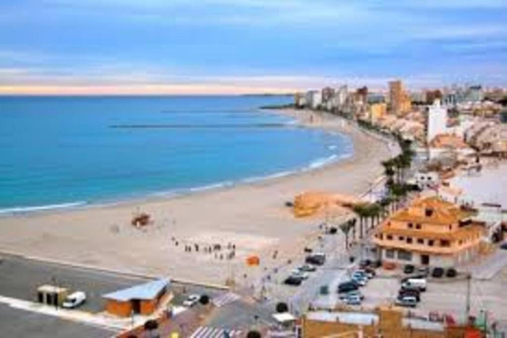 A 1 Minuto De La Playa Del Campello Apartment Exterior photo